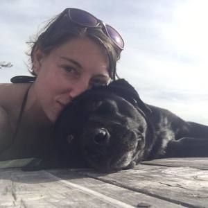 Meet your Posher, Danielle